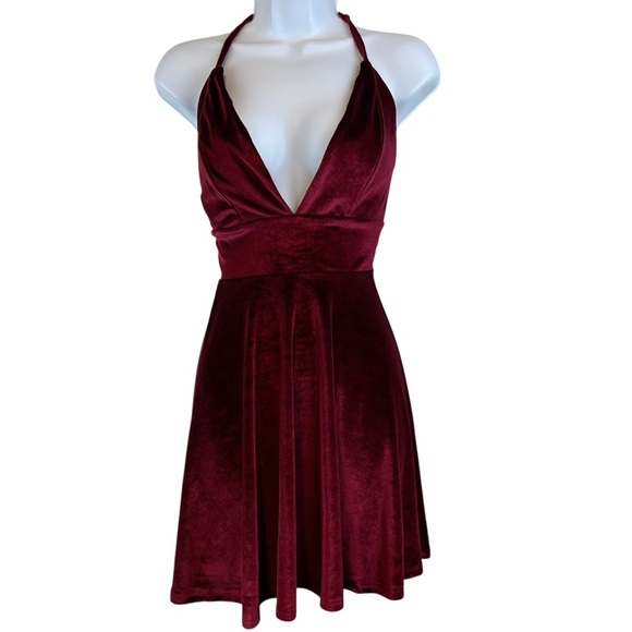 SHEIN Red Vevlet Adjustable Strap Mini Sleeveless Waist Defined V Neck Dress - Picture 1 of 9